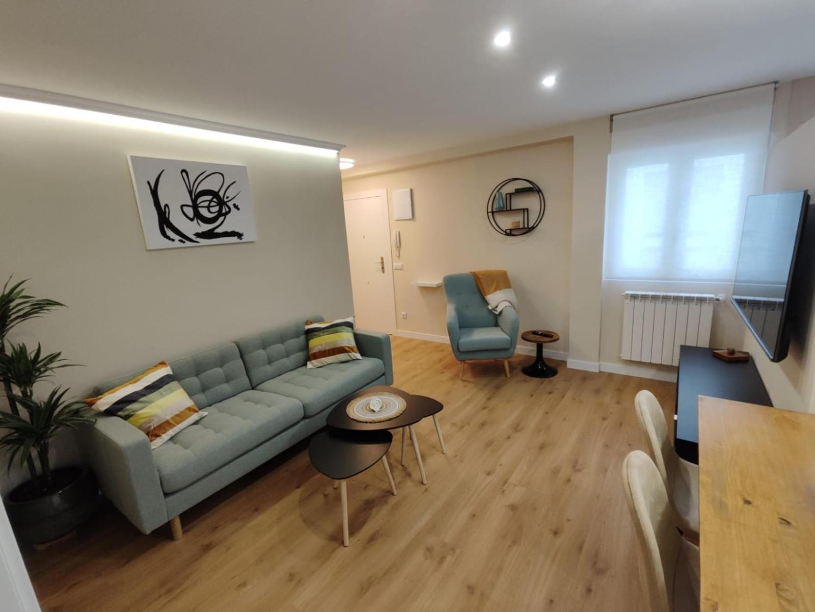 Carpio 18 Apartment Oviedo Luaran gambar
