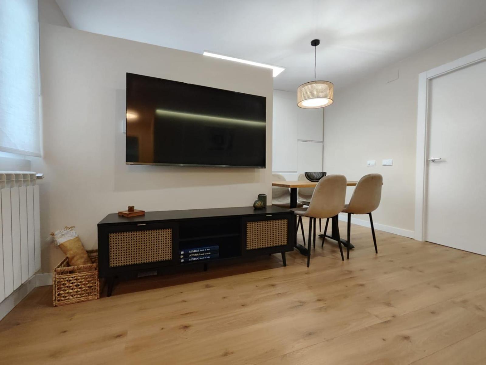 Carpio 18 Apartment Oviedo Luaran gambar
