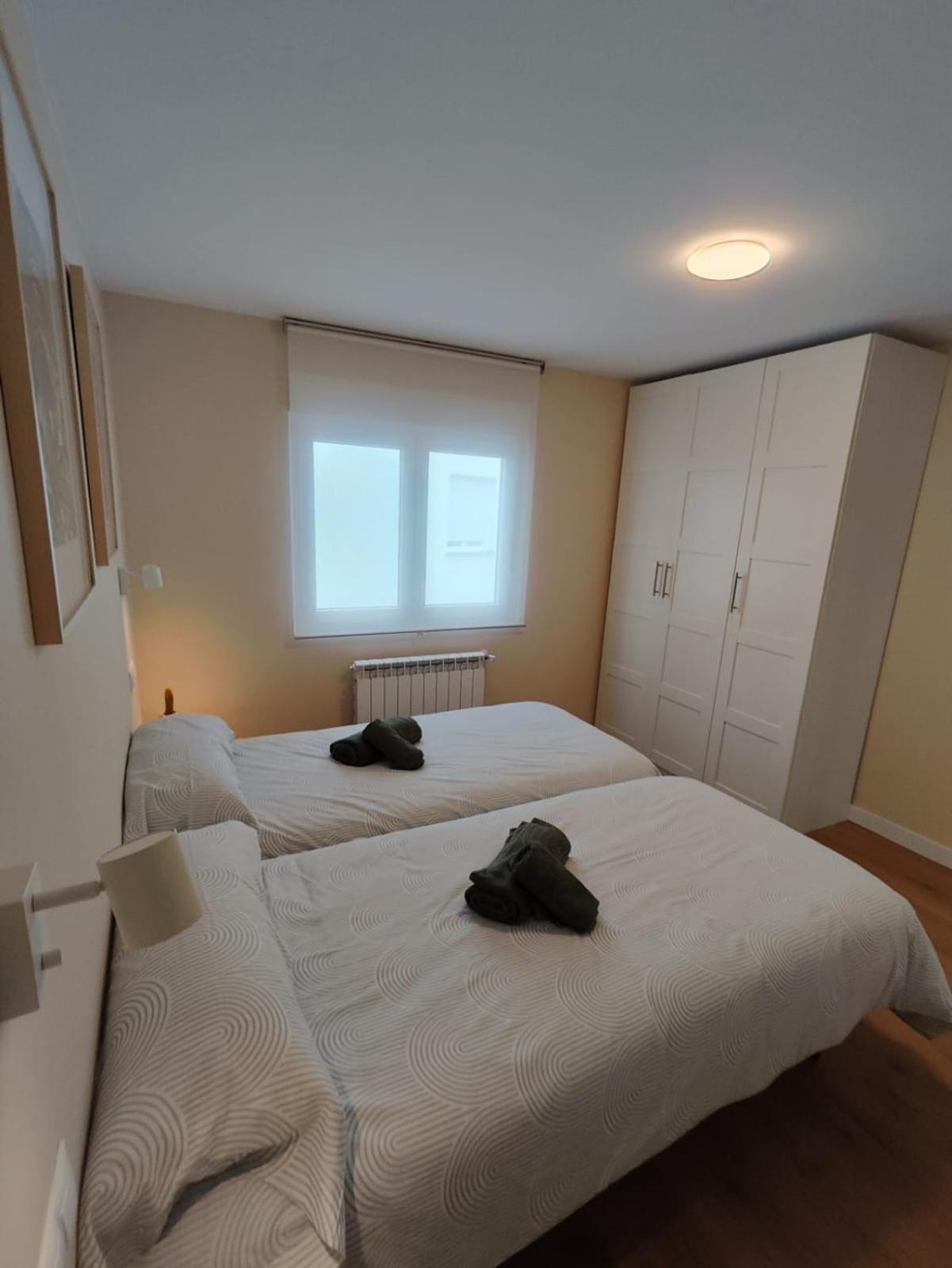 Carpio 18 Apartment Oviedo Luaran gambar