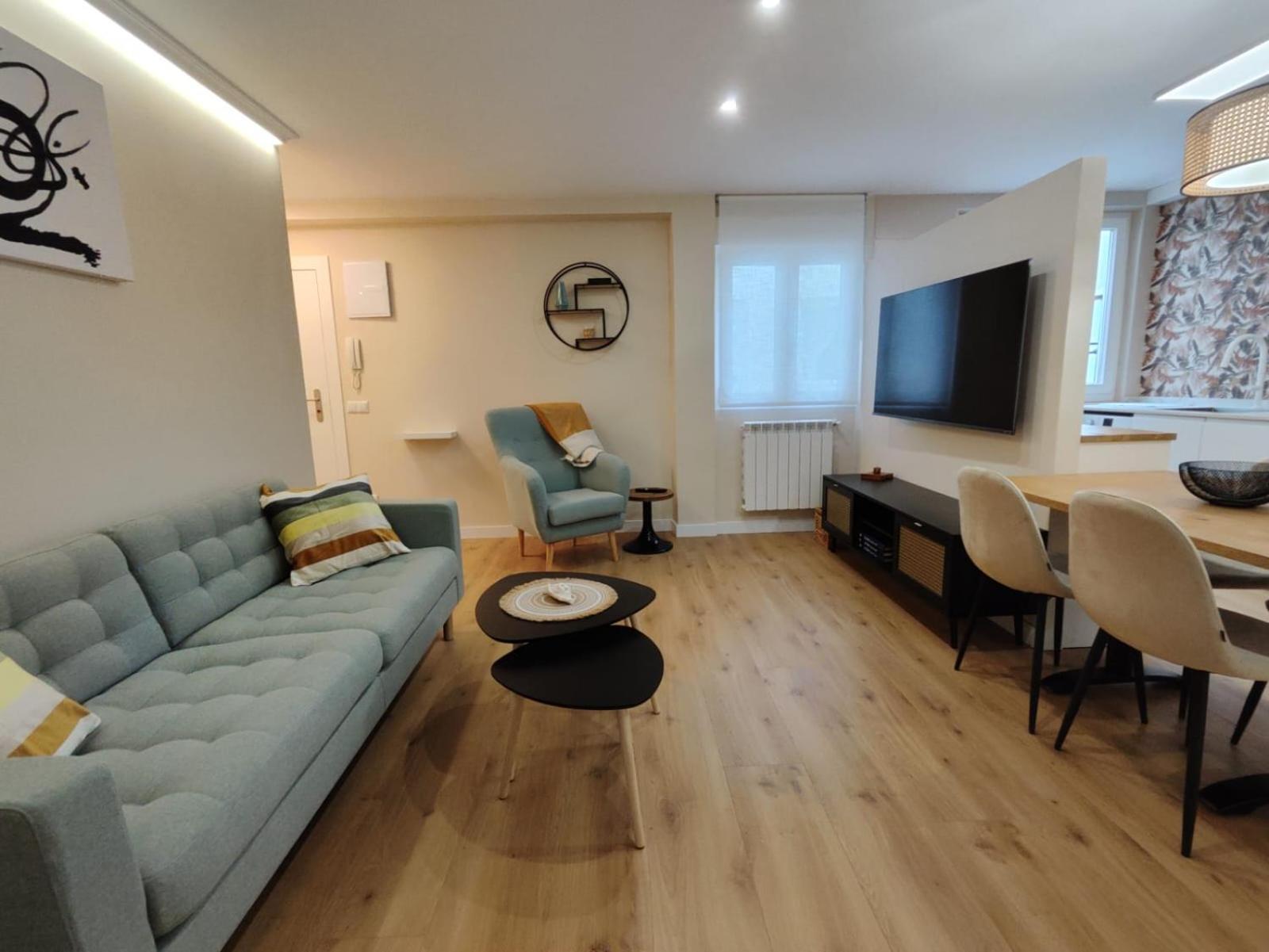 Carpio 18 Apartment Oviedo Luaran gambar